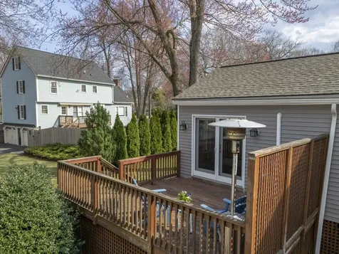 21 Hedman Avenue Hampton NH 03842