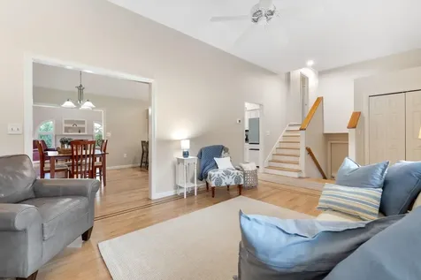 21 Hedman Avenue Hampton NH 03842