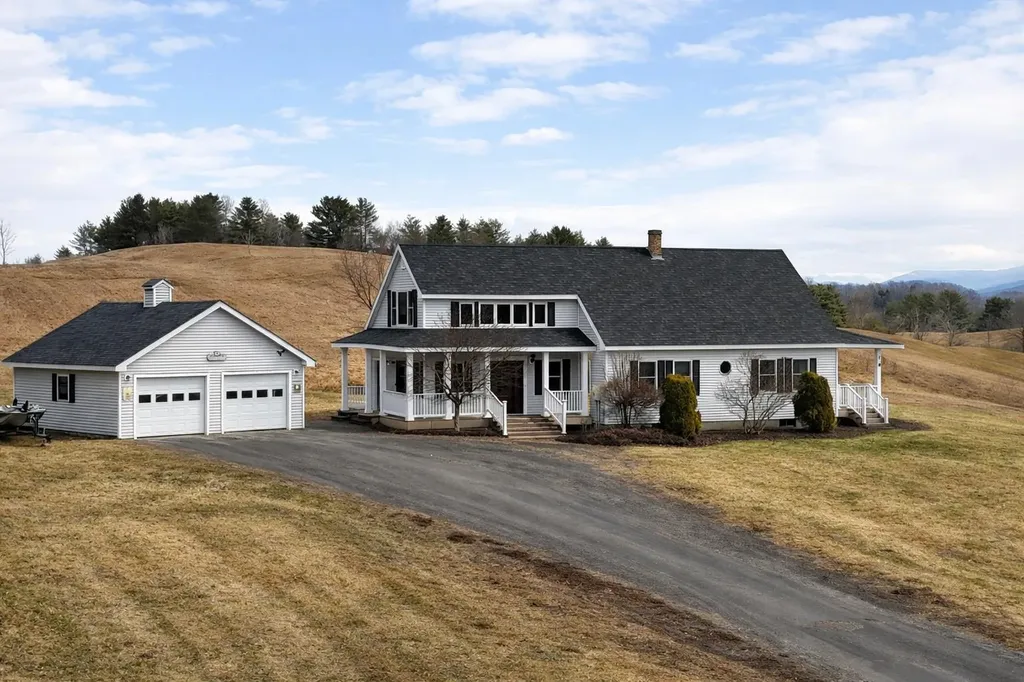 82 Stark Road Lyndon VT 05851