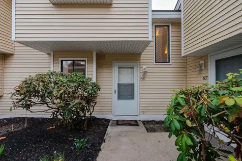 66 Franklin Heights Rochester NH 03867