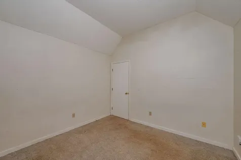 66 Franklin Heights Rochester NH 03867
