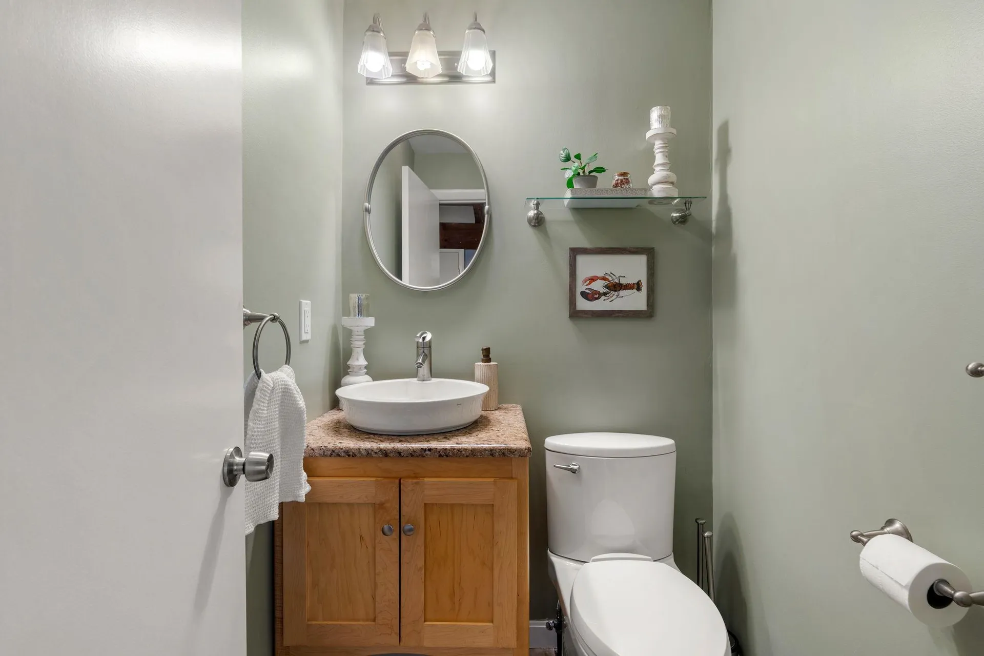 11 Windsor Boulevard Londonderry NH 03053