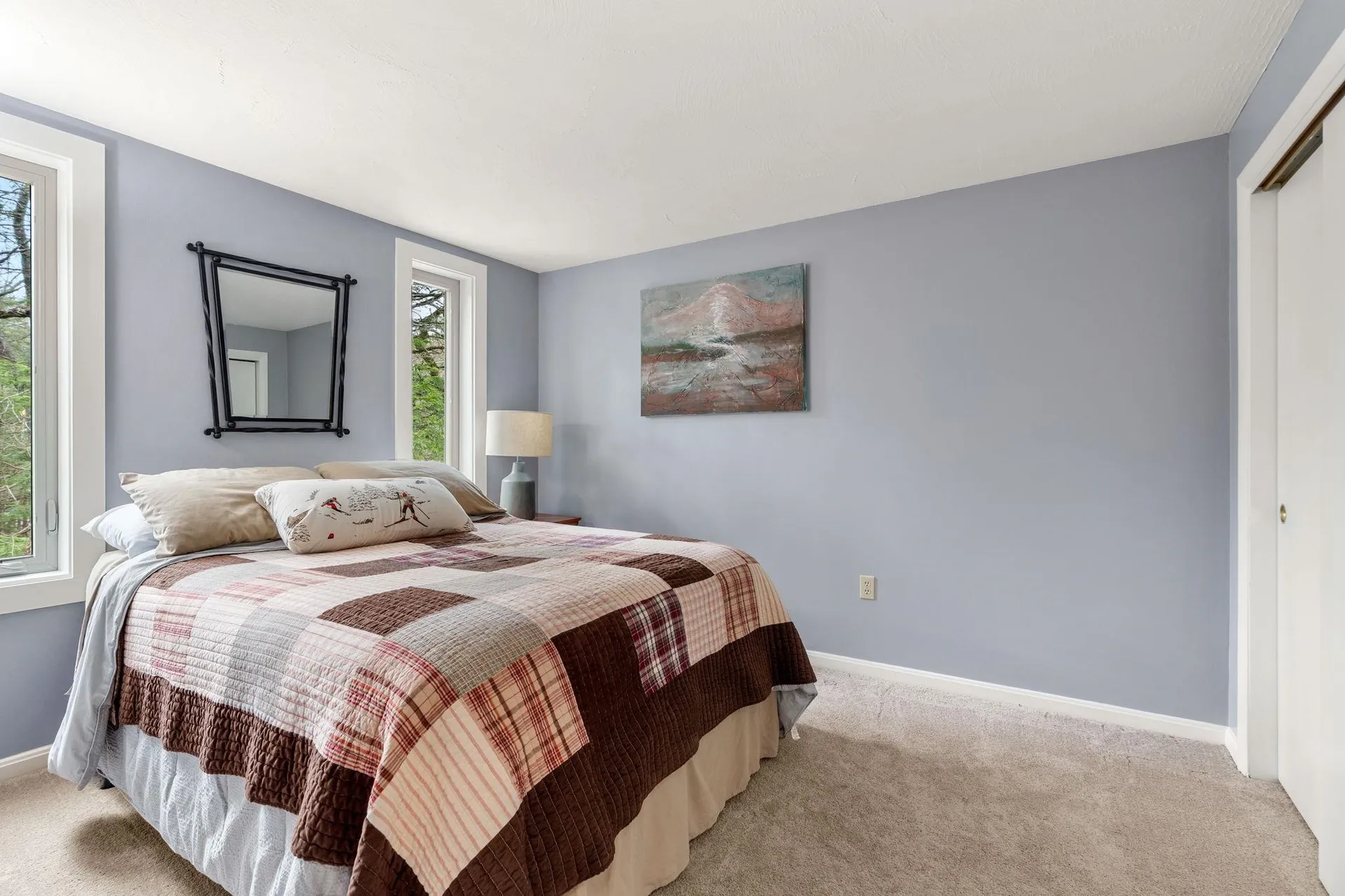 11 Windsor Boulevard Londonderry NH 03053