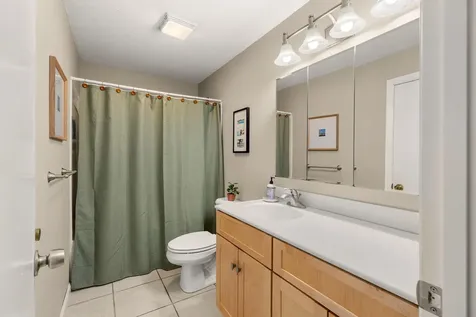 11 Windsor Boulevard Londonderry NH 03053