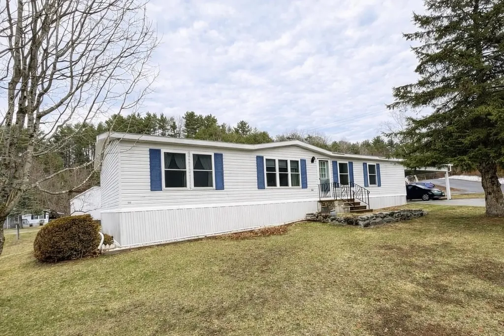 41 Thrush Lane Lyndon VT 05851