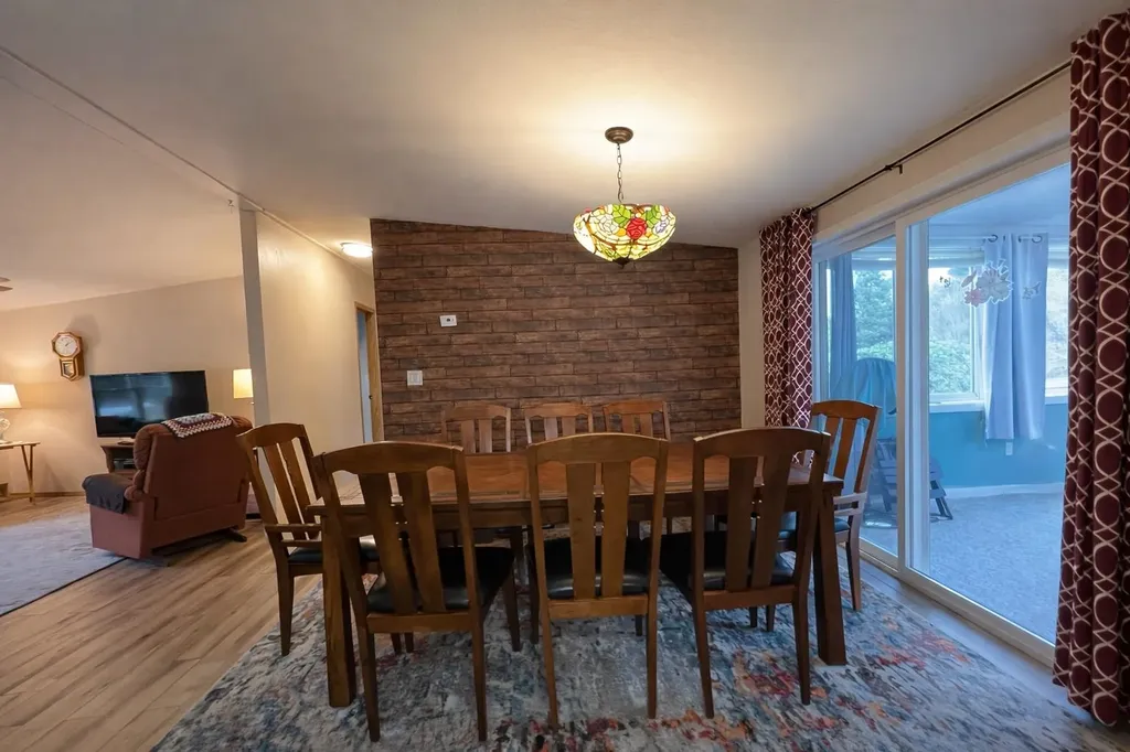 41 Thrush Lane Lyndon VT 05851