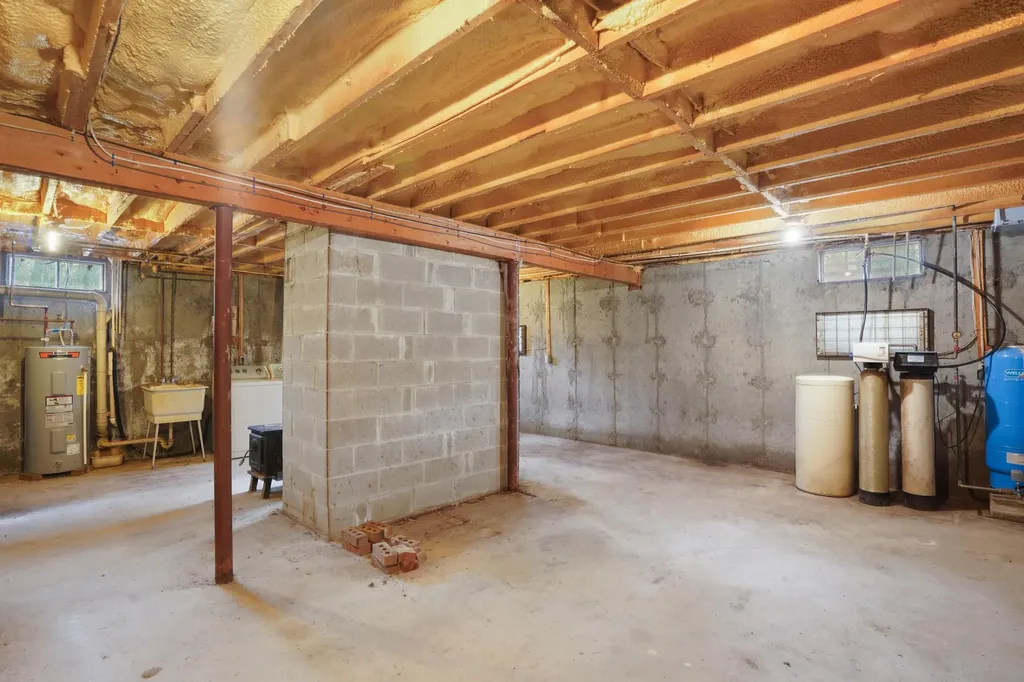 220 Riverdale Road New Boston NH 03070