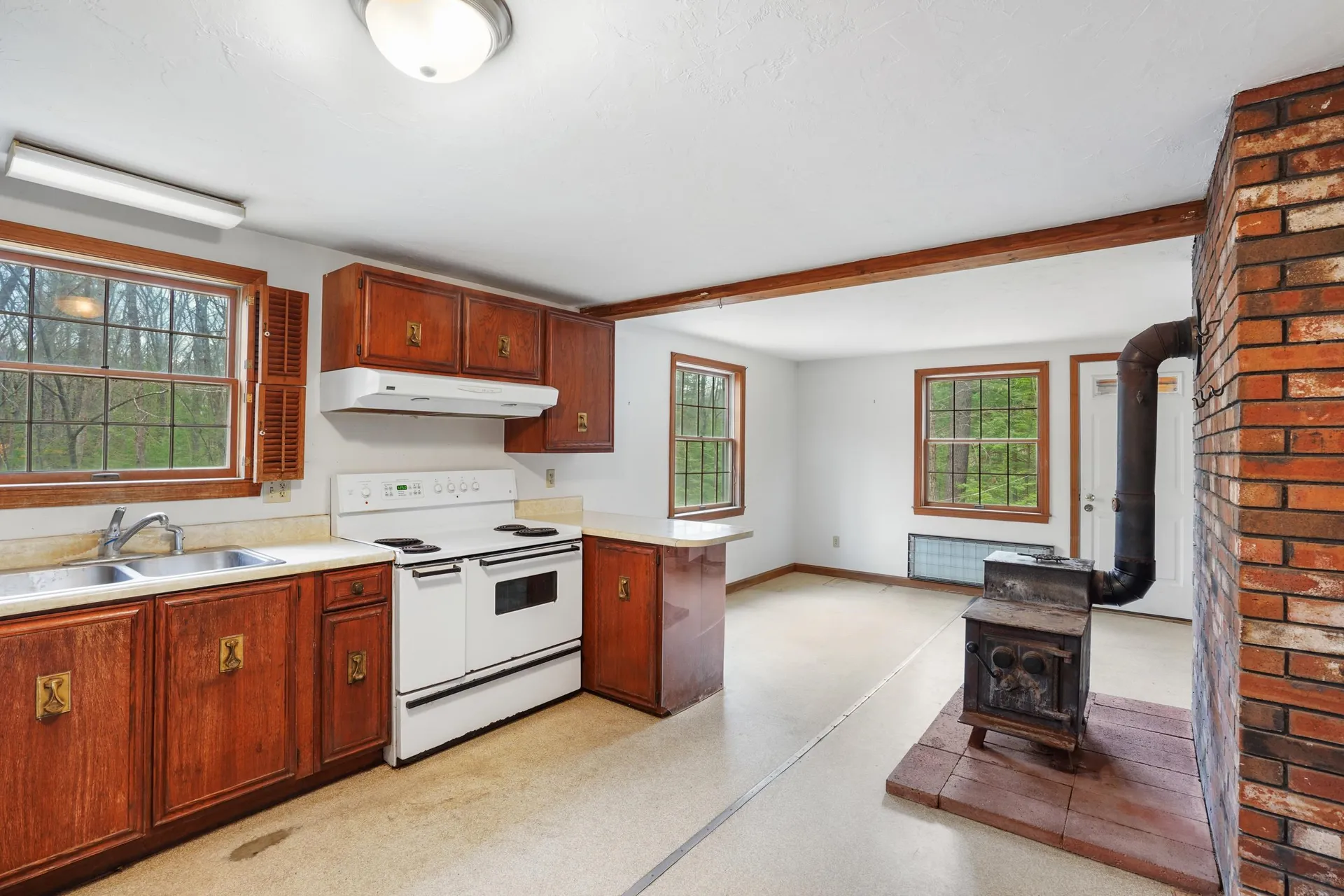 220 Riverdale Road New Boston NH 03070