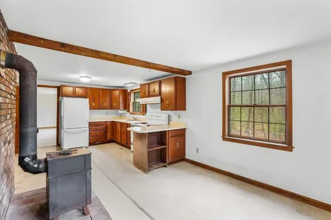 220 Riverdale Road New Boston NH 03070