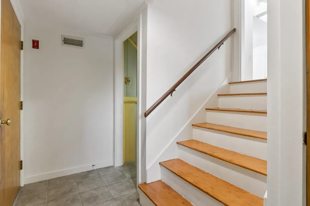 15 Pine Road North Hampton NH 03862