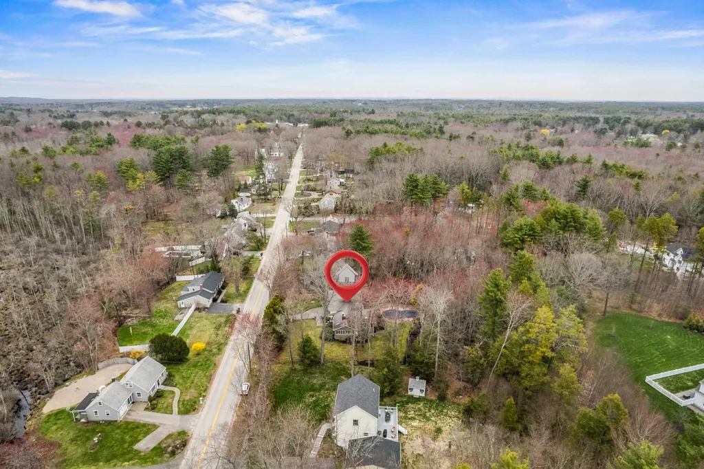 15 Pine Road North Hampton NH 03862