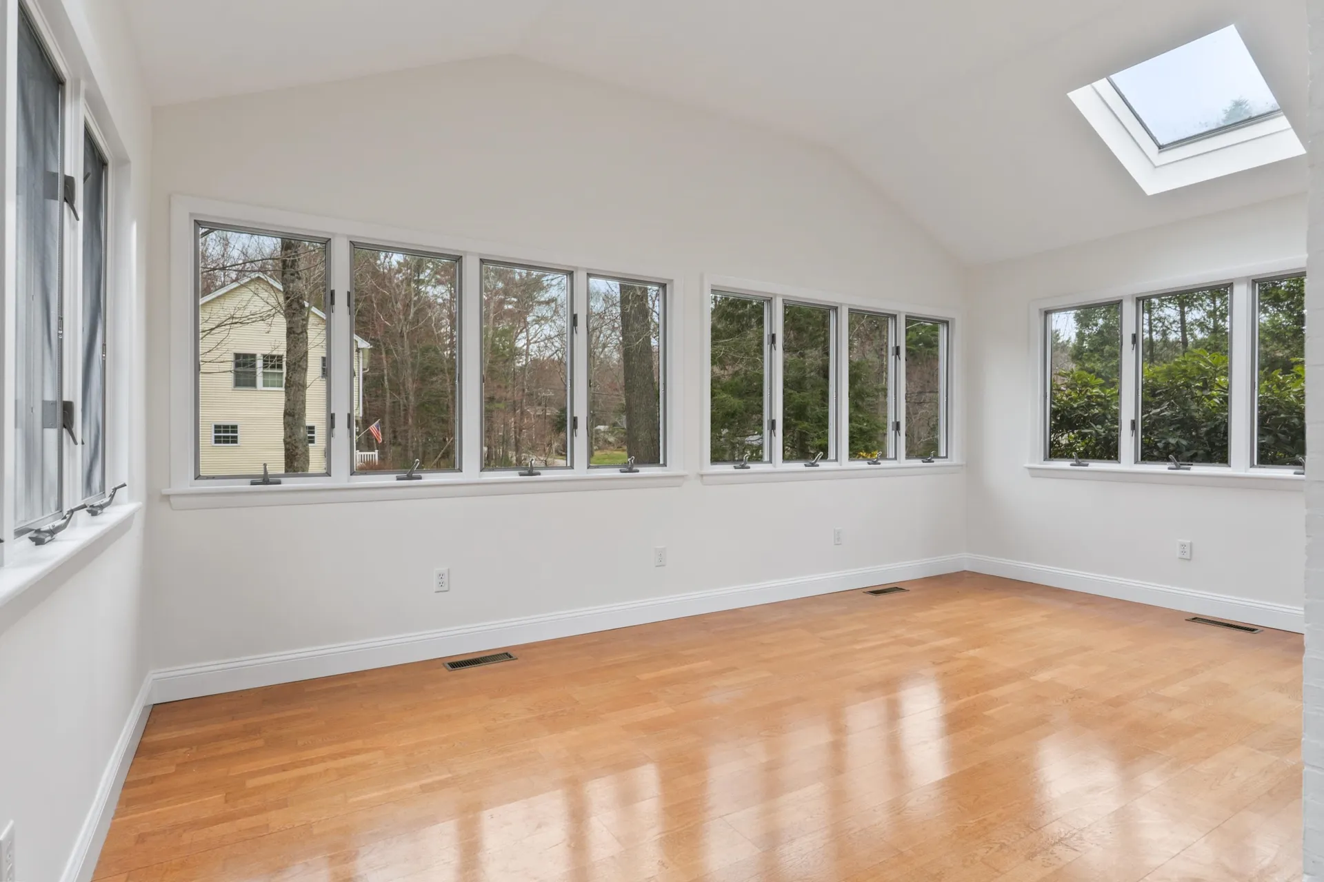 15 Pine Road North Hampton NH 03862