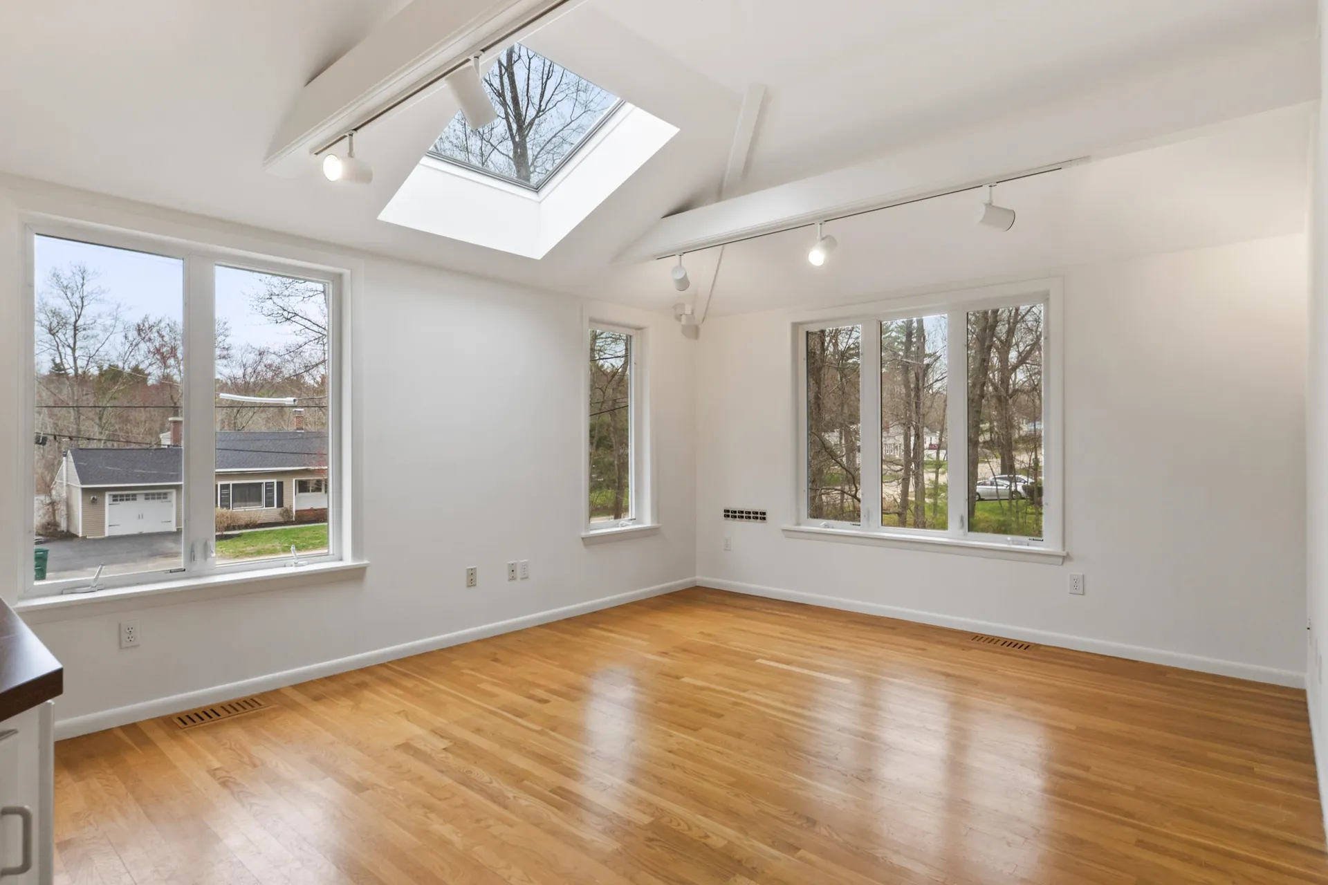 15 Pine Road North Hampton NH 03862