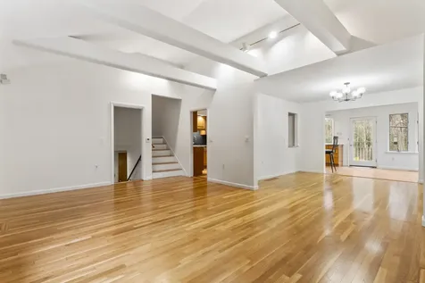 15 Pine Road North Hampton NH 03862