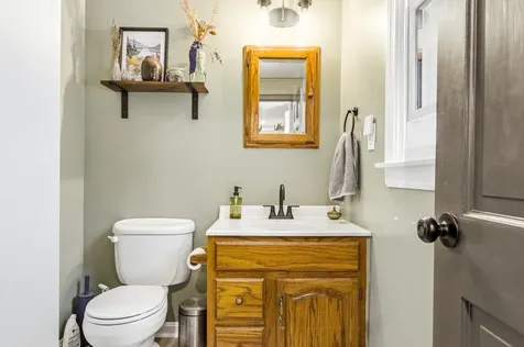 13 Redwing Road Concord NH 03301