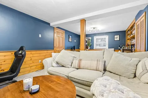 13 Redwing Road Concord NH 03301