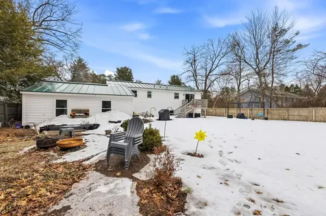 13 Redwing Road Concord NH 03301