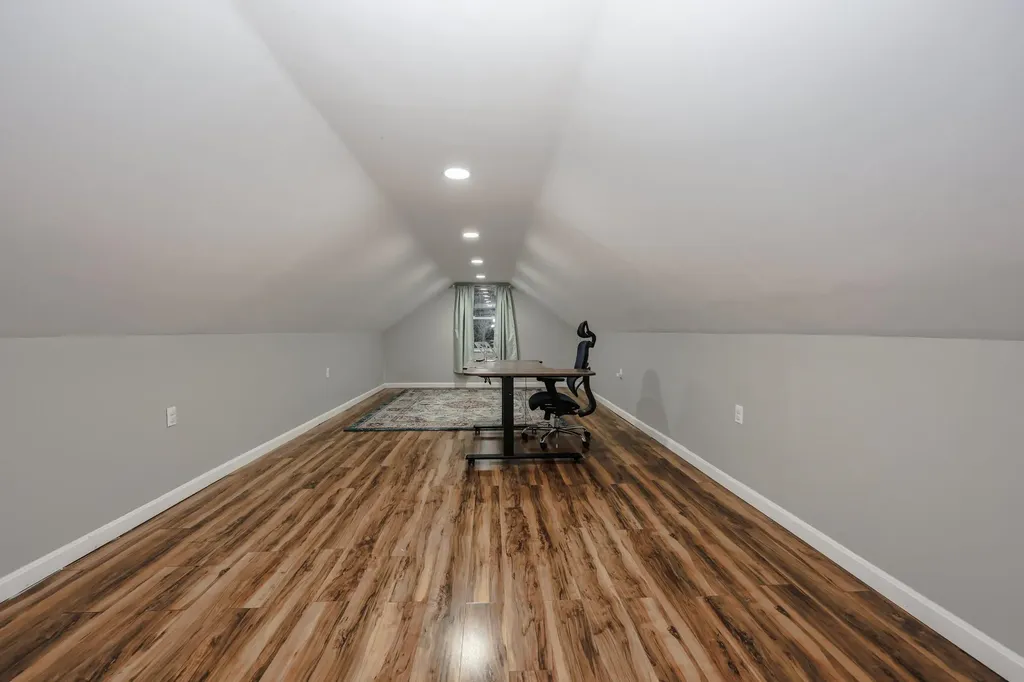 36 B Dale Road Hooksett NH 03106