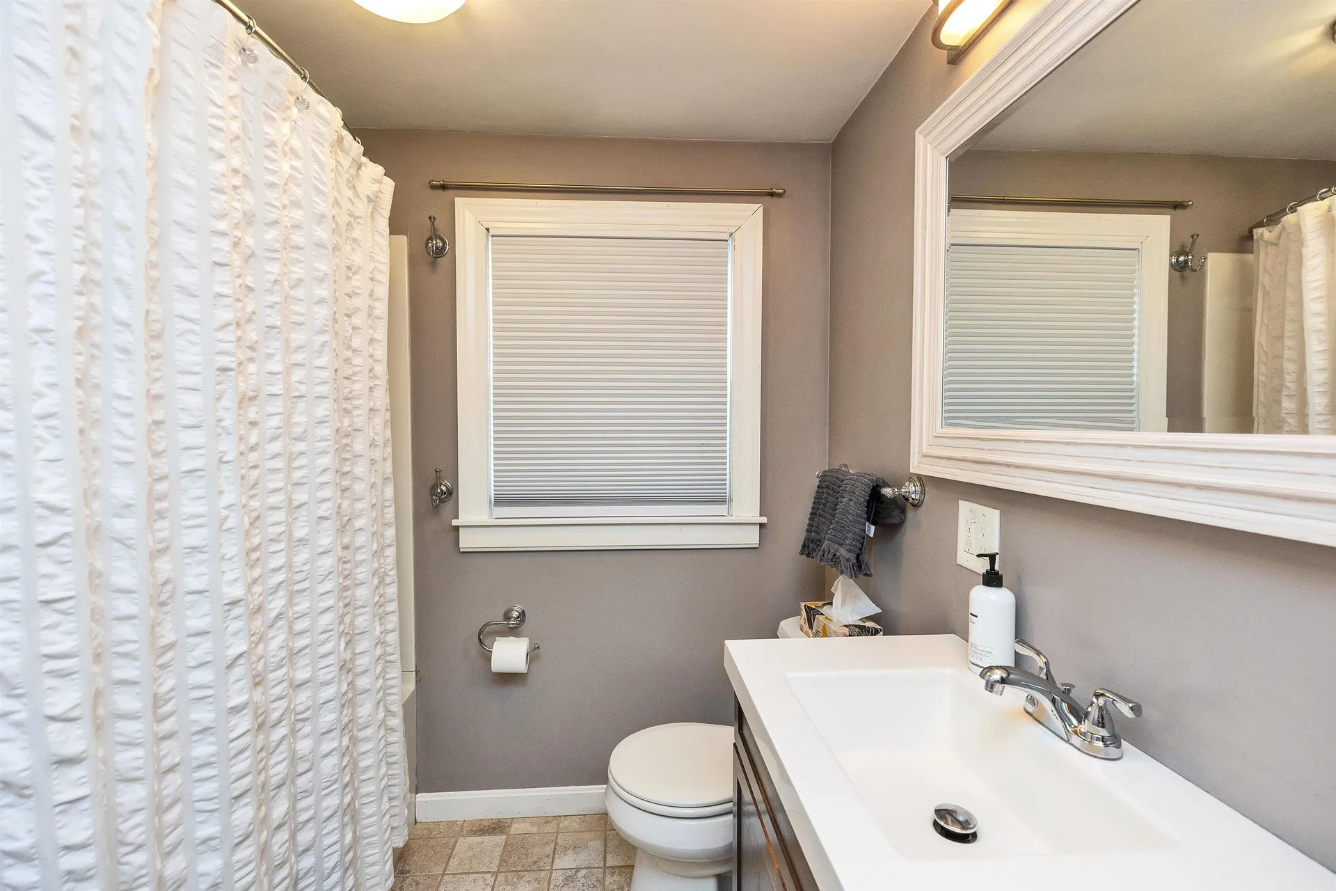 24 Dexter Street Nashua NH 03060