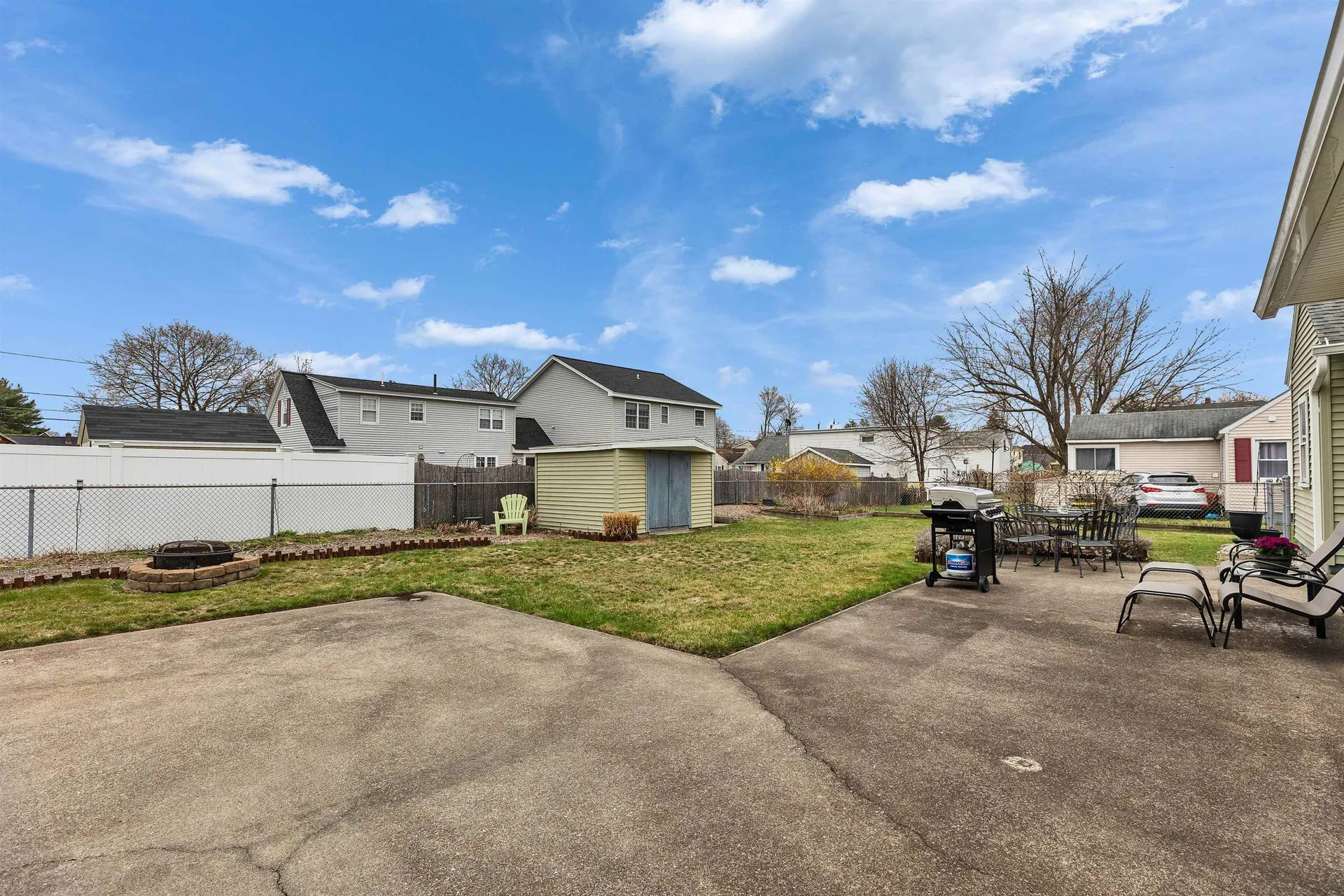 24 Dexter Street Nashua NH 03060