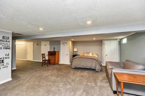24 Dexter Street Nashua NH 03060