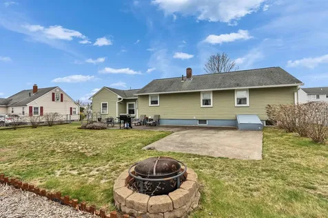 24 Dexter Street Nashua NH 03060
