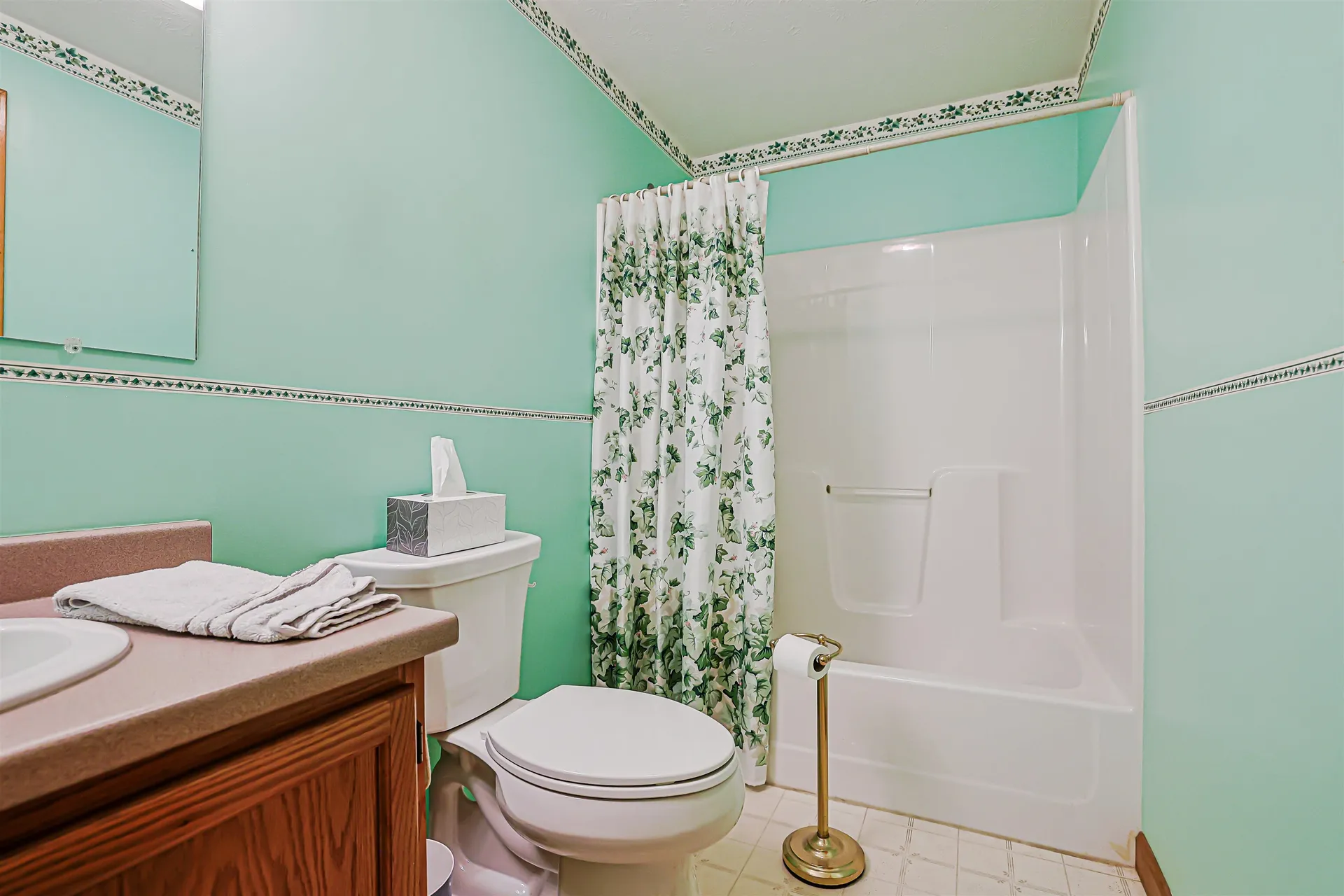 27 Scottsdale Drive Hudson NH 03051