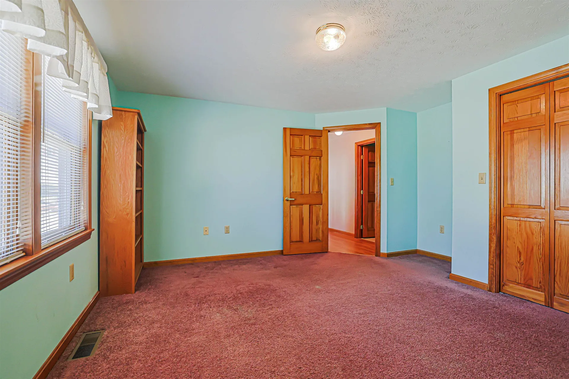 27 Scottsdale Drive Hudson NH 03051