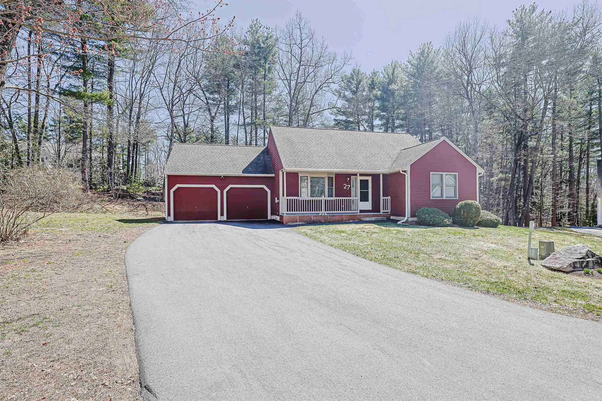 27 Scottsdale Drive Hudson NH 03051