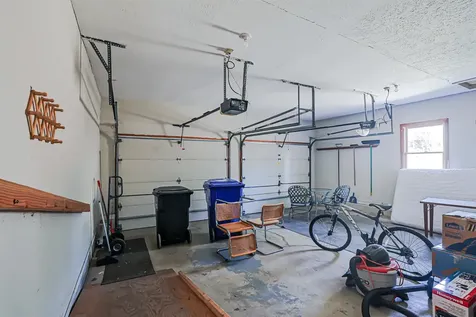 27 Scottsdale Drive Hudson NH 03051