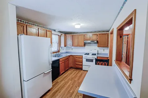 27 Scottsdale Drive Hudson NH 03051