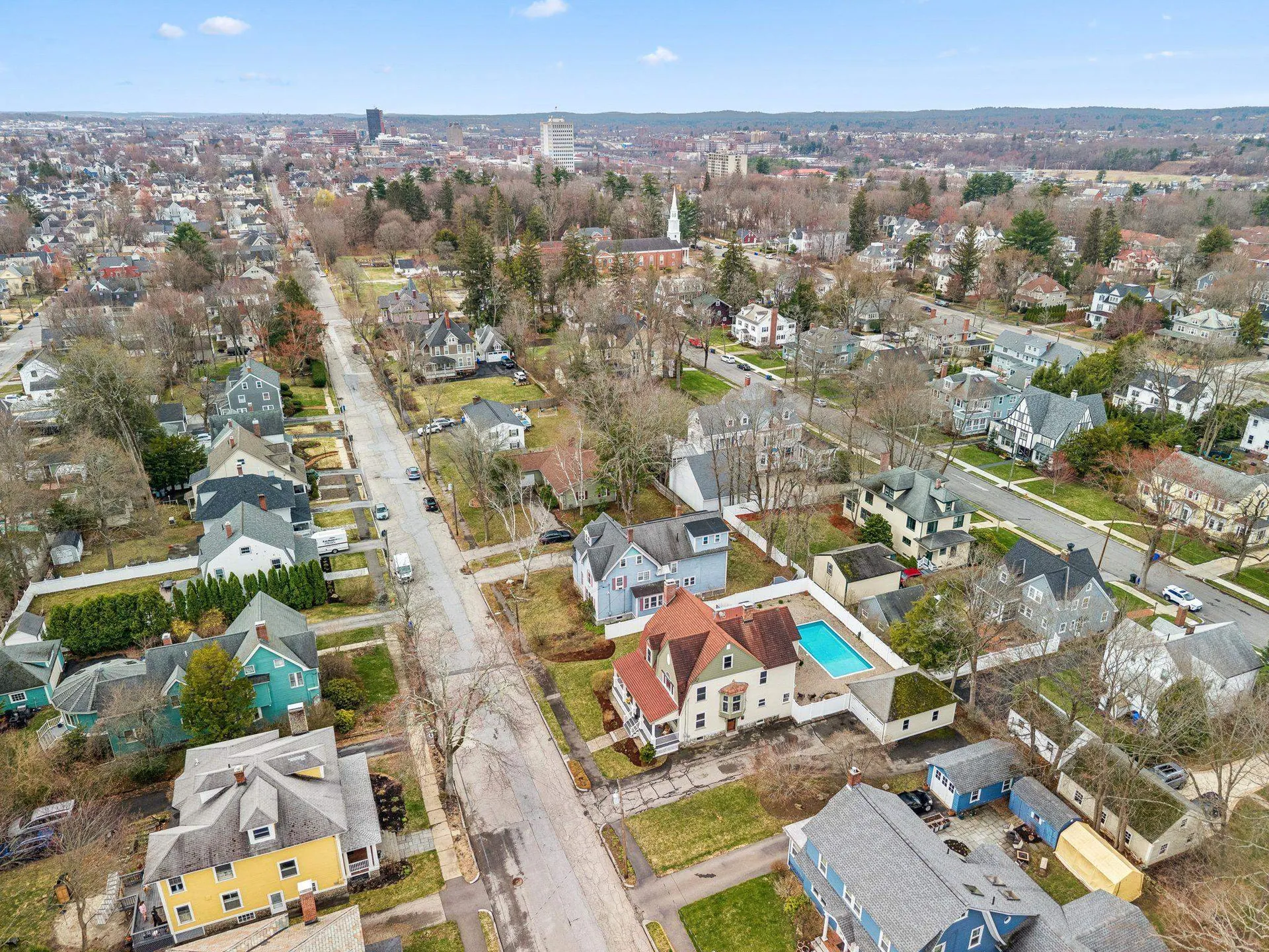 944 Chestnut Street Manchester NH 03104