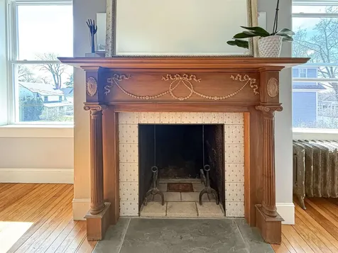 944 Chestnut Street Manchester NH 03104
