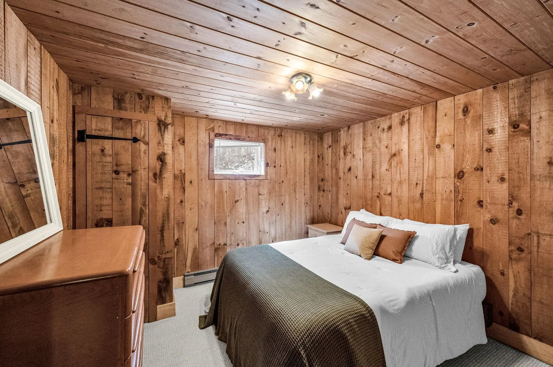 44 Howes Loop Wilmington VT 05363