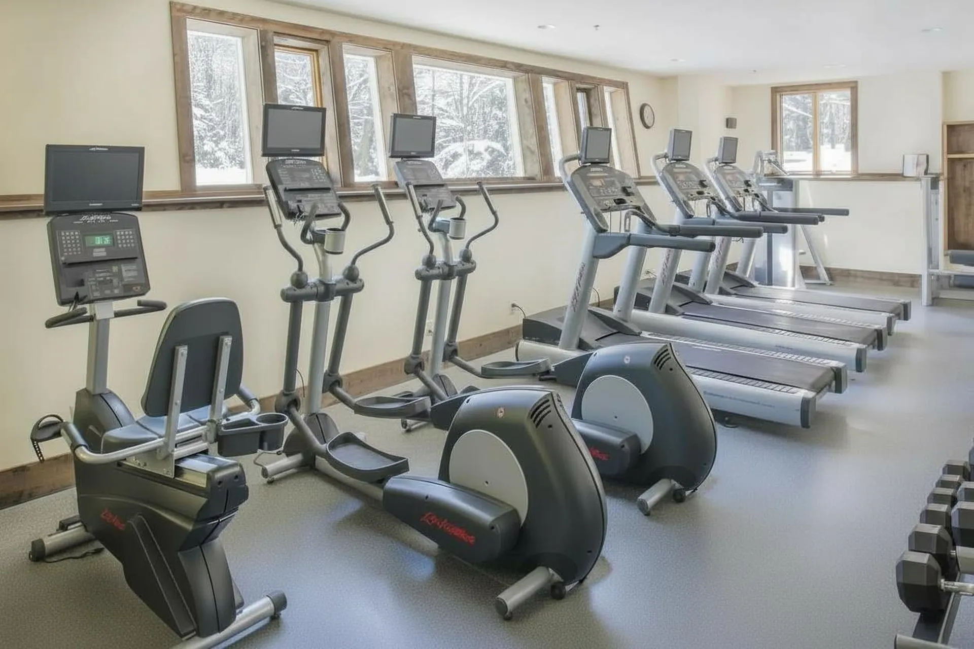 44 Howes Loop Wilmington VT 05363