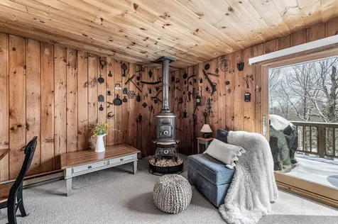 44 Howes Loop Wilmington VT 05363