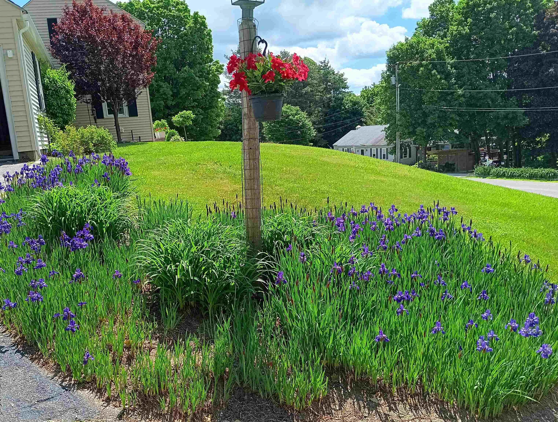 82 Kaufmann Drive Peterborough NH 03458