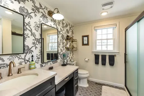 82 Kaufmann Drive Peterborough NH 03458