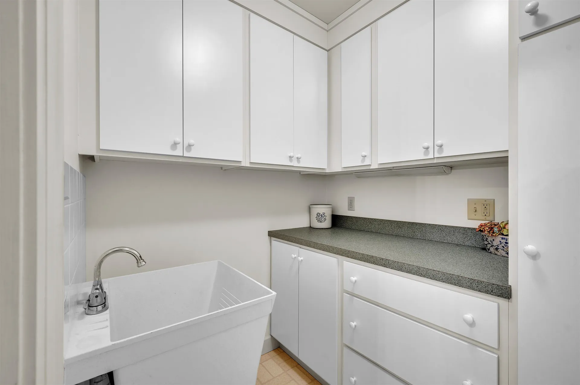 56 Peninsula Drive Stratham NH 03885