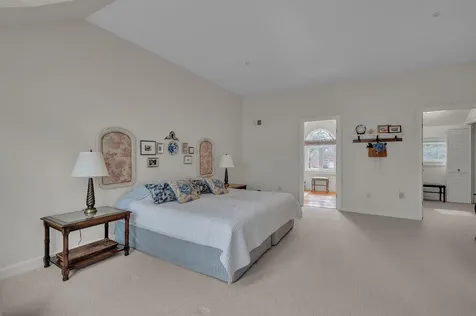 56 Peninsula Drive Stratham NH 03885