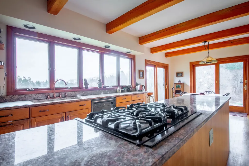 47 Oak Hill Drive Dummerston VT 05301