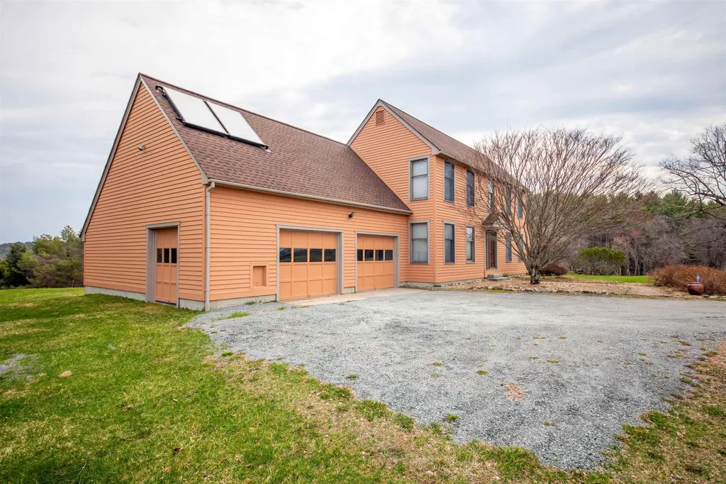 47 Oak Hill Drive Dummerston VT 05301