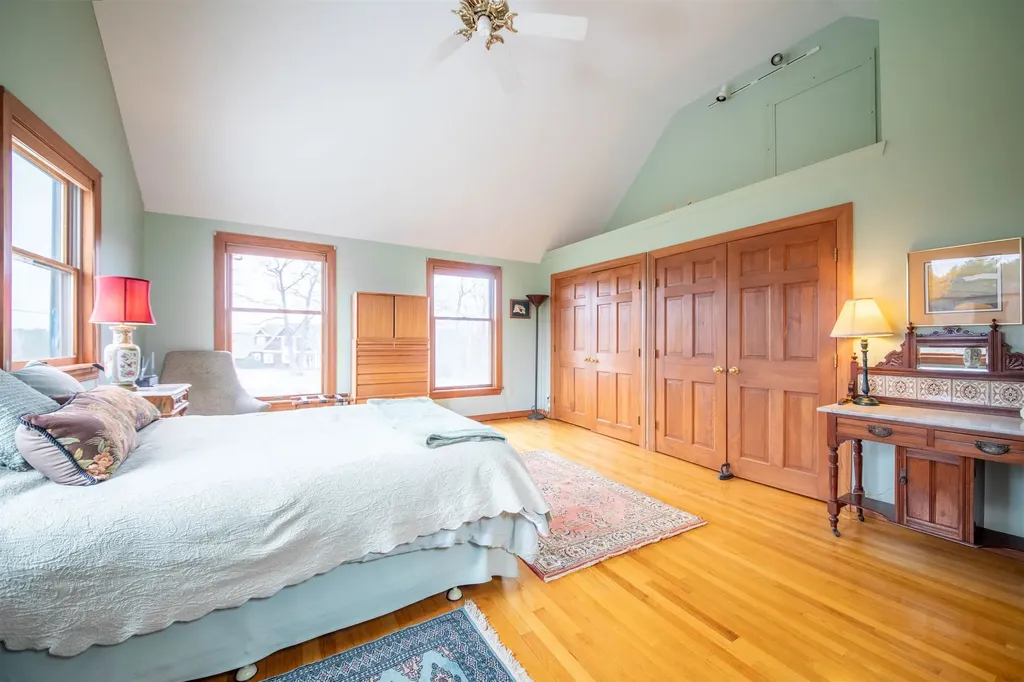 47 Oak Hill Drive Dummerston VT 05301