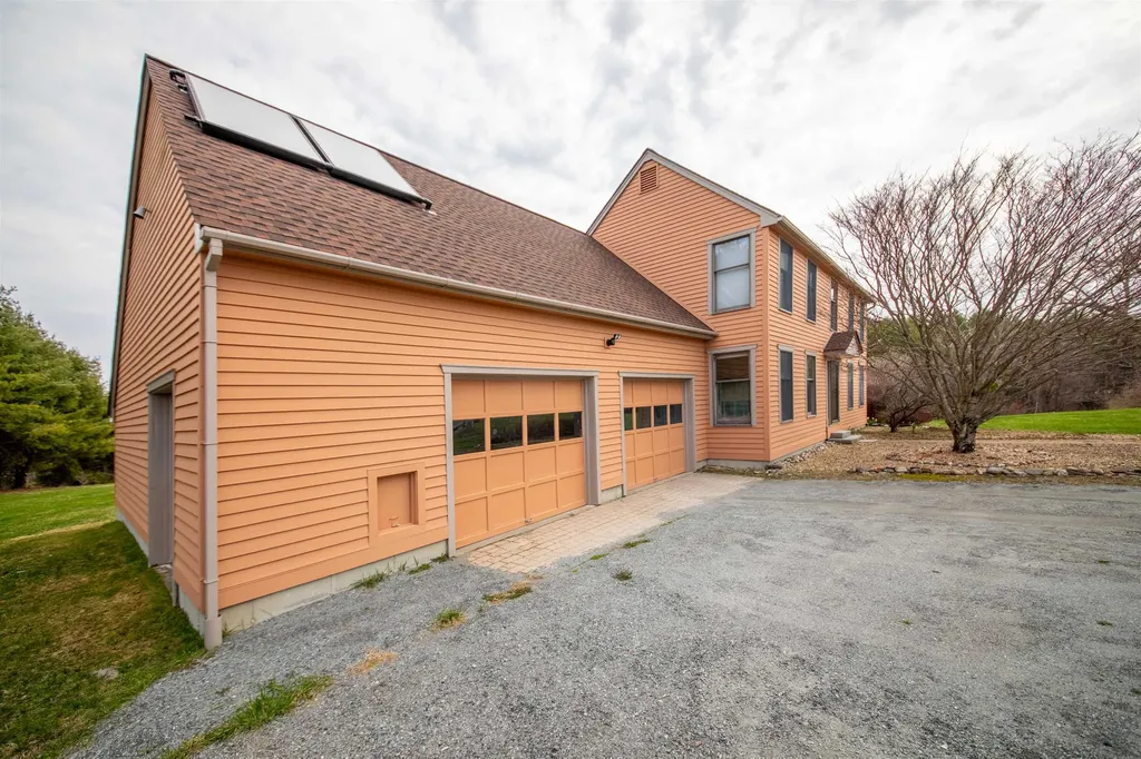 47 Oak Hill Drive Dummerston VT 05301