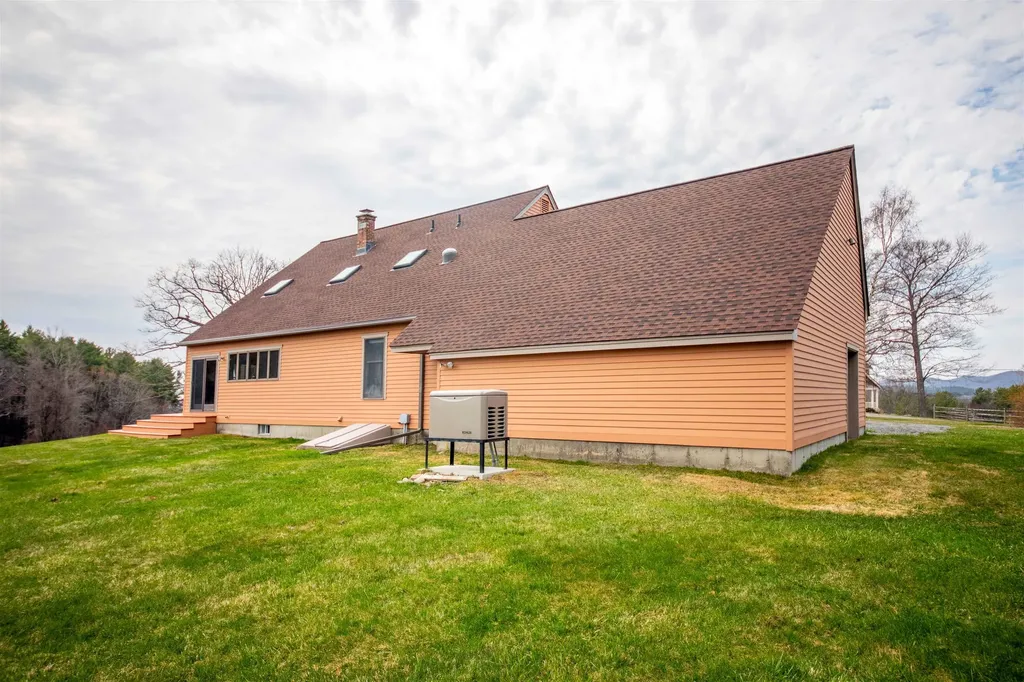 47 Oak Hill Drive Dummerston VT 05301