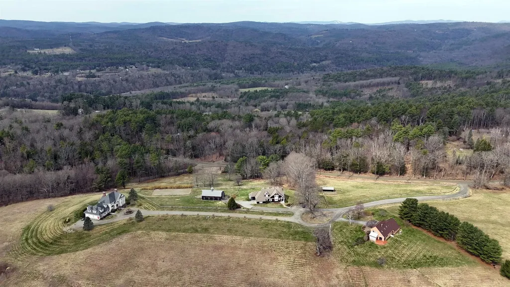 47 Oak Hill Drive Dummerston VT 05301