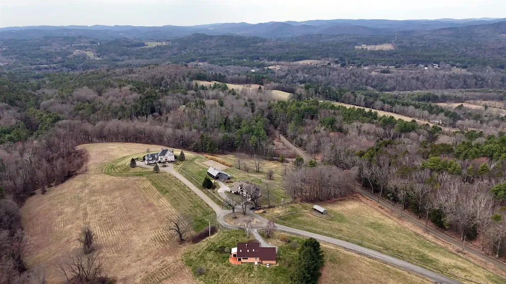 47 Oak Hill Drive Dummerston VT 05301