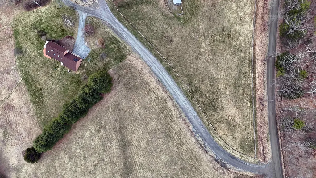 47 Oak Hill Drive Dummerston VT 05301