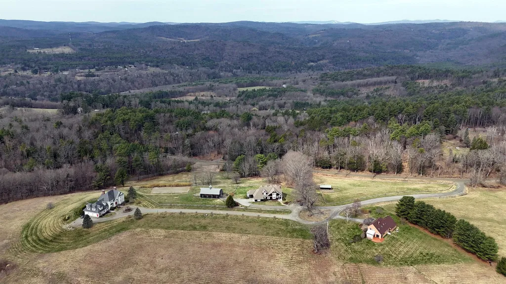 47 Oak Hill Drive Dummerston VT 05301