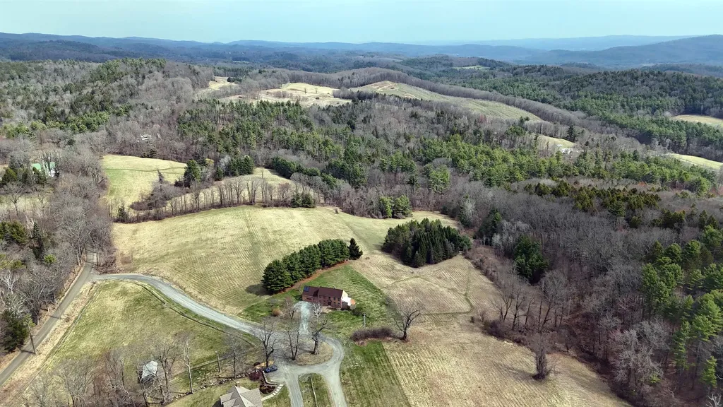 47 Oak Hill Drive Dummerston VT 05301